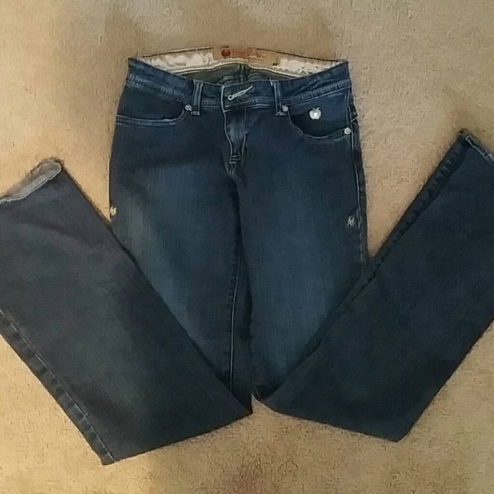 Apple bottom jeans